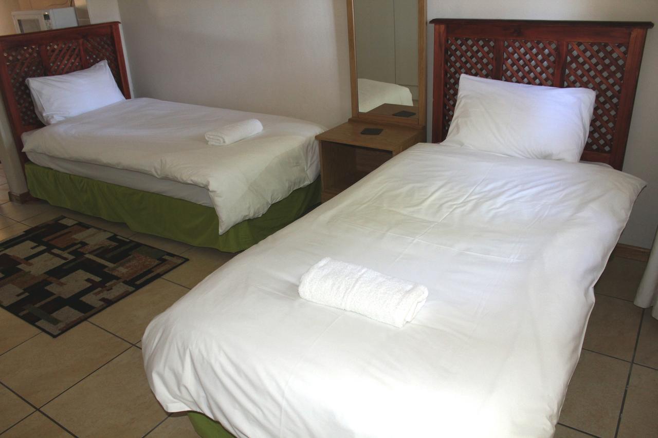 African Aquila Guest Lodge Glendinningvale 外观 照片